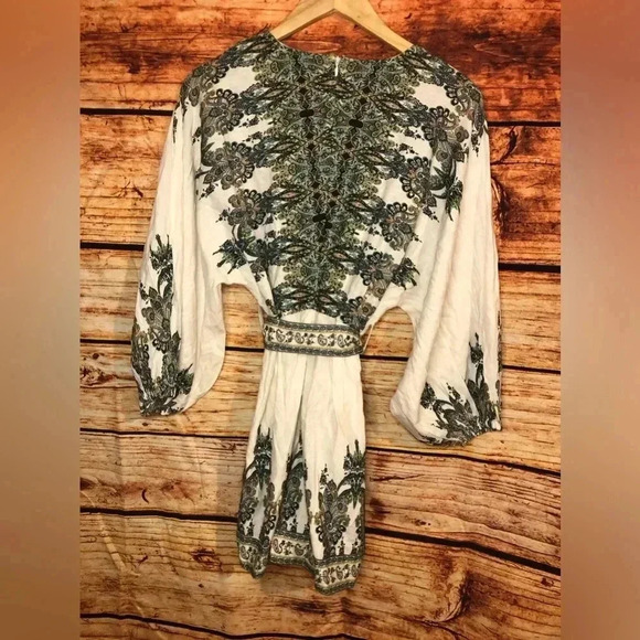 NWOT Venus White Multi Paisley Linen Blend Blouson Slv Romper - Picture 14 of 16
